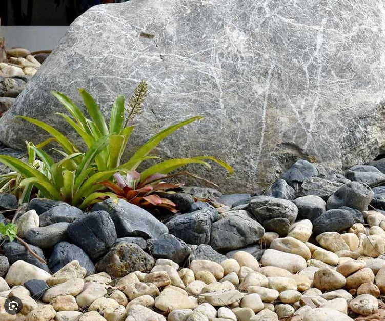 Bulk river stones: where and how to use them